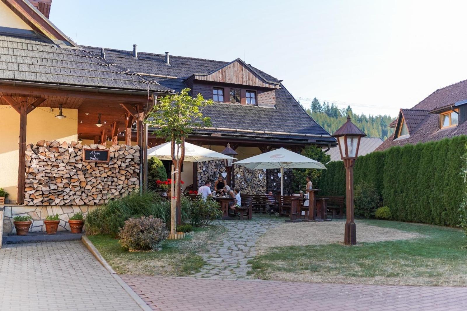 Penzion A Restaurace Stare Casy Горни-Бечва Экстерьер фото