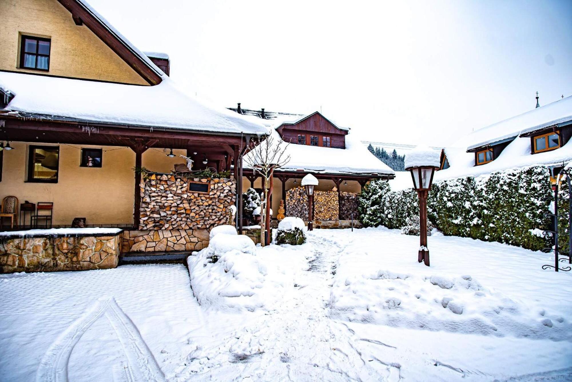 Penzion A Restaurace Stare Casy Горни-Бечва Экстерьер фото